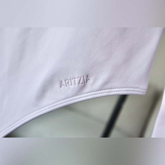 Aritzia Contour Crew Longsleeve Bodysuit - Halo Pink - Small - Picture 4 of 7